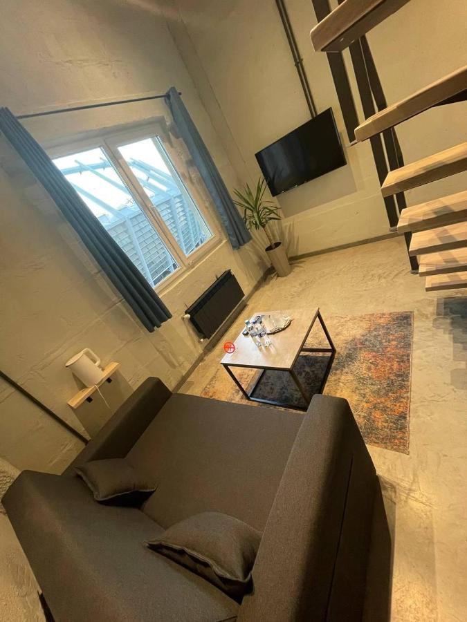 Hostel Campus Community A-hotel *